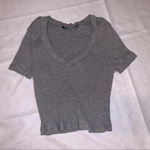 V-neck Cropped Tee🕺🏼